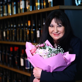 Dagmar Patrasová dostala krásnou květinu.