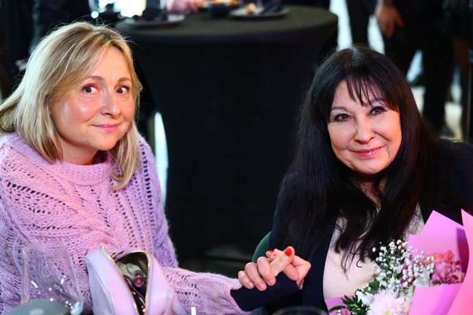 FOTO: Dagmar Patrasová a René Slováčková. – stránka 1