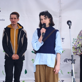 Antonie Fromanová na slavnostním zahájení výstavy živých tropických motýlů nazvané Motýli: Umění přežít.