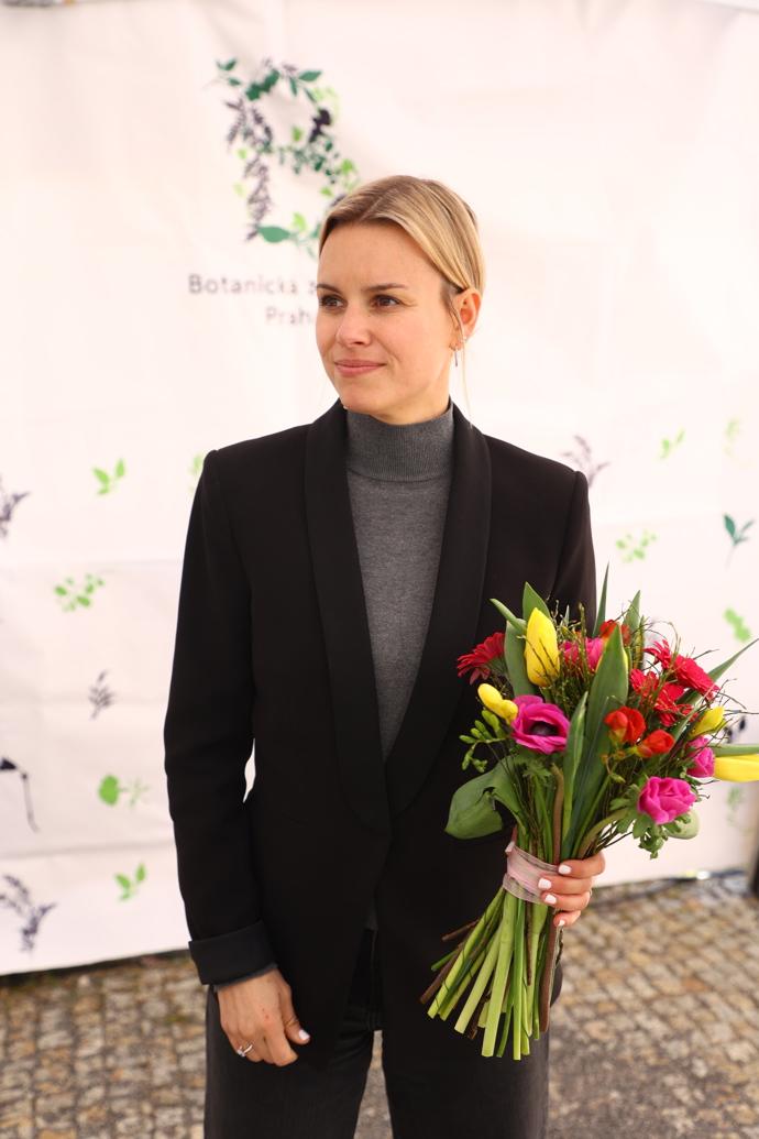 FOTO: Sama ale uznala, že už je nejvyšší čas předat porotcovskou štafetu opravdovým zpěvákům a profesionálům. – stránka 2