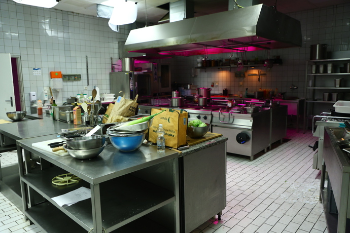 FOTO: Natáčení komediální gangsterky Trampantojo v Praze. – stránka 12