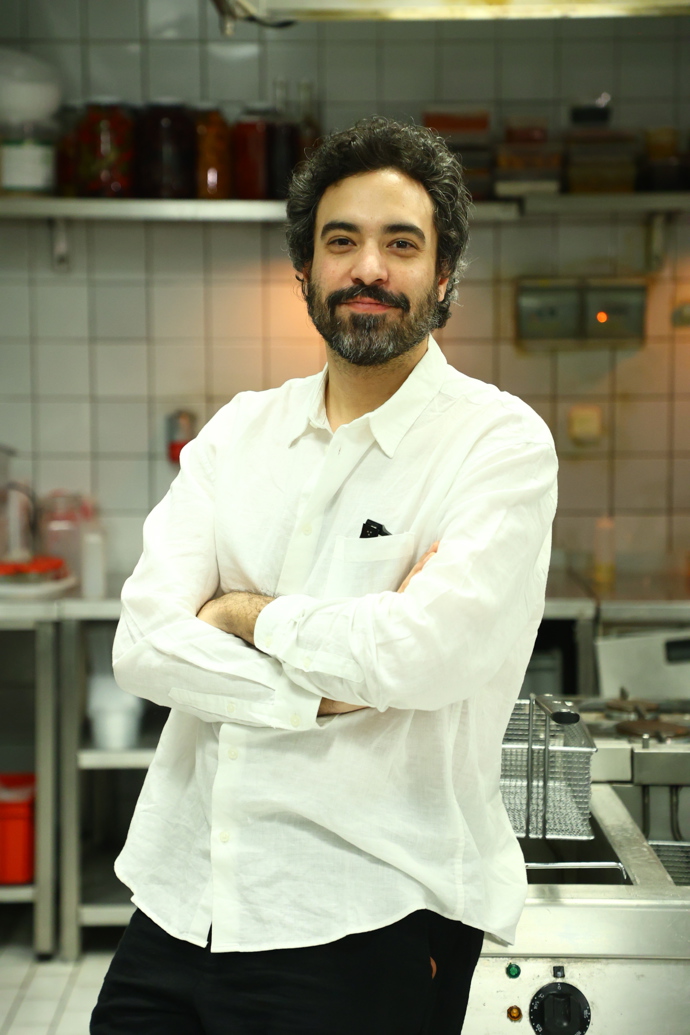 FOTO: Režisér snímku Rodrigo Zuñiga vzal redakci eXtra.cz do kuchyně. – stránka 4