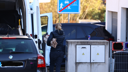 FOTO: Lela si enchala odvést spoustu věcí.