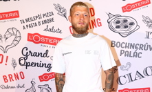 Zápasník Radek Roušal na velkolepém openingu restaurace L'Osteria v Brně.