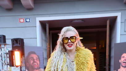 FOTO: Žofie Dařbujánová na červeném koberci.