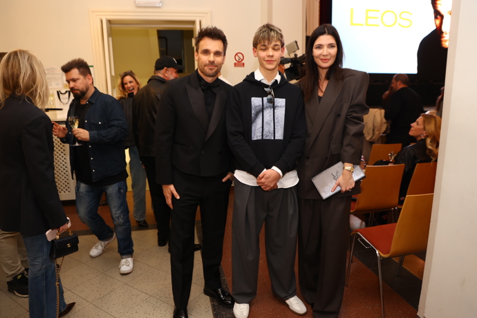 FOTO: Leoš Mareš se synem Matějem a manželkou Monikou Marešovou. – stránka 5