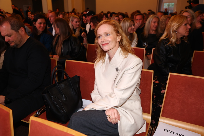 FOTO: Herečka Aňa Geislerová. – stránka 18