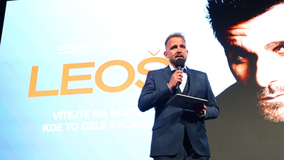 FOTO: Libor Bouček moderoval premiéru dokumentu o Leošovi Marešovi.