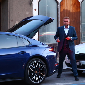 Libor Bouček má krásné auto. 