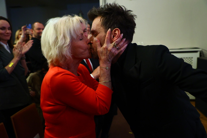FOTO: Leoš Mareš a maminka Lenka Marešová. – stránka 57