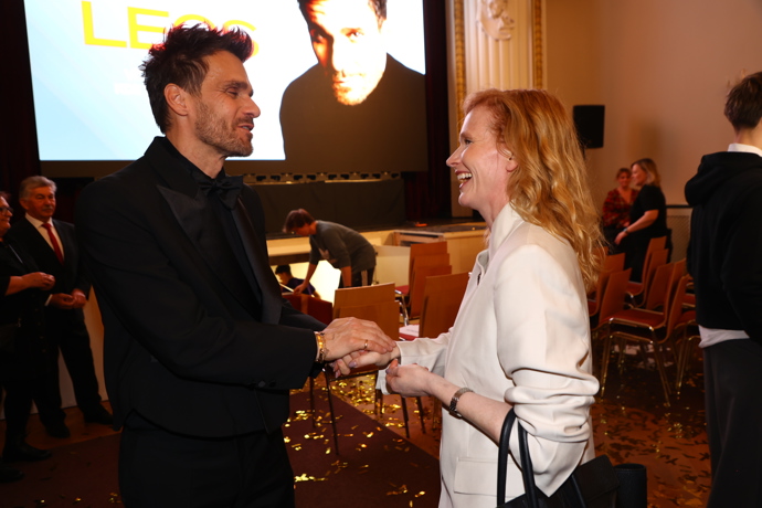 FOTO: Leoš Mareš byl rád, že ho Aňa Geislerová přišla podpořit. – stránka 9