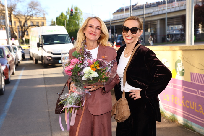 FOTO: Monika Absolonová nemohla chybět. – stránka 10