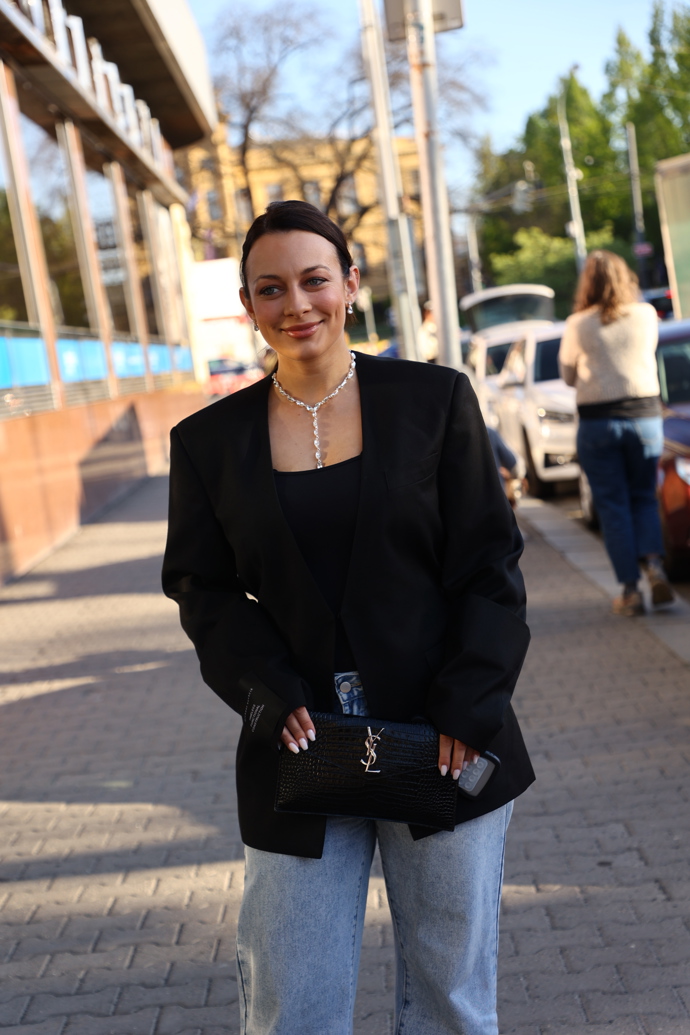 FOTO: Veronika vynesla krásný outfit. – stránka 98