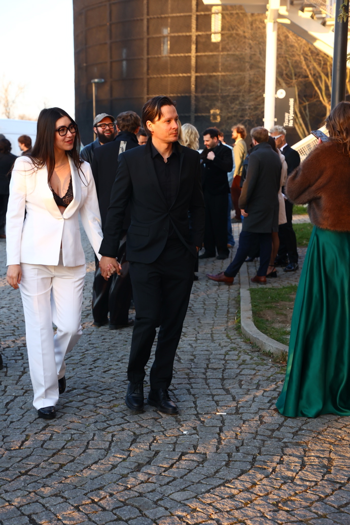 FOTO: Naomi Adachi dorazila na ceny Anděl. – stránka 2