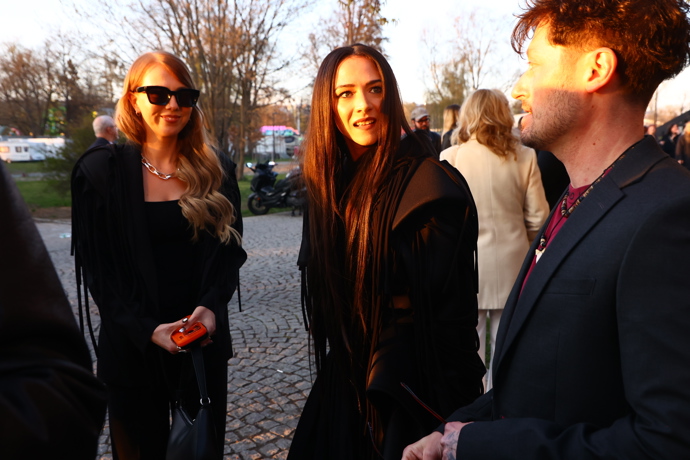 FOTO: Eva Burešová byla jako dáma v černé. – stránka 3