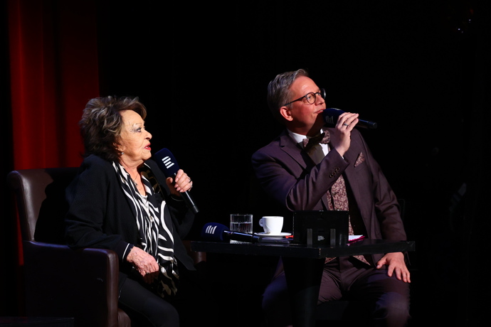 FOTO: Legendární Jiřina Bohdalová. – stránka 73