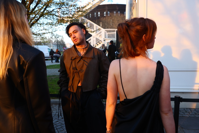 FOTO: Renne Dang dorazil s Natálií Halouzkovou. – stránka 20