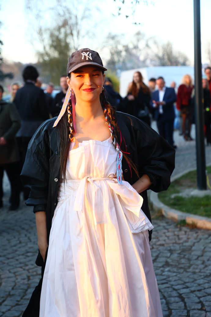 FOTO: Berenika Kohoutová dorazila v kšiltovce. – stránka 1