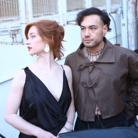 Natálie Halouzková po boku Renneho Danga.