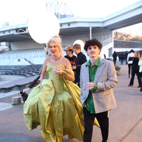 Žofie Dařbujánová opět nezklamala výběrem šatů.