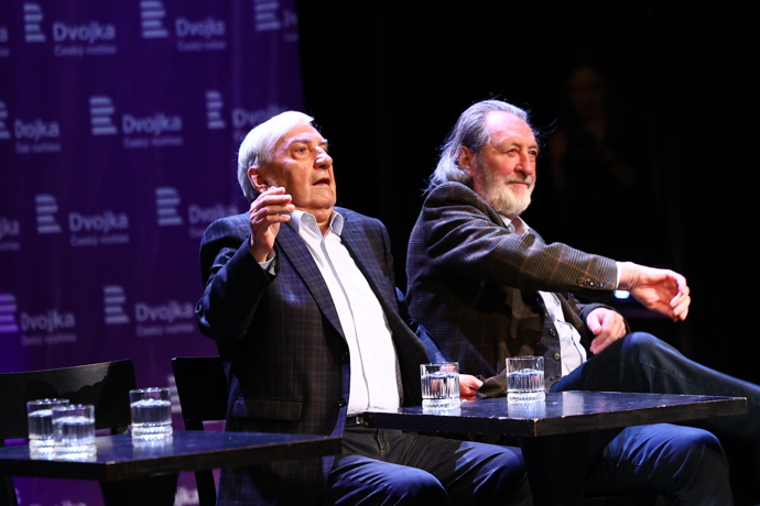 FOTO: Bolek Polívka a Miroslav Donutil jsou oblíbeným hereckým duem. – stránka 6