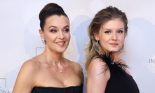 Iva Kubelková vzala dceru Natálii Jiráskovou na ples.