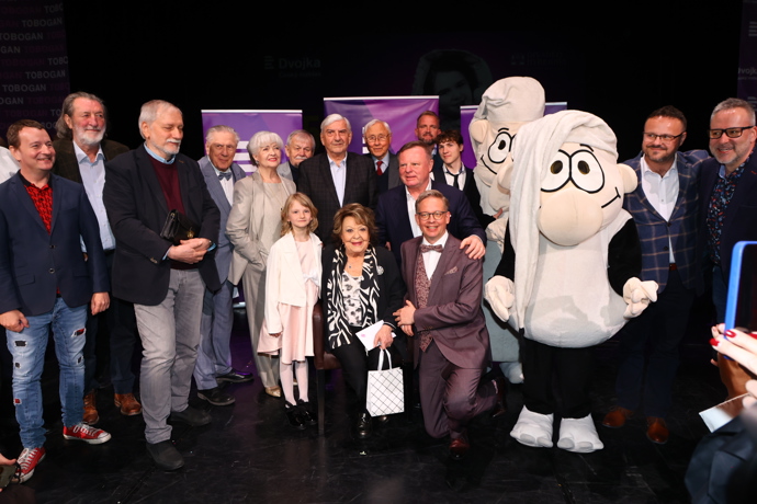 FOTO: Jiřině Bohdalové dorazila popřát řada známých tváří.