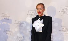 Nela Slováková tentokrát nevynesla extravagantní model.