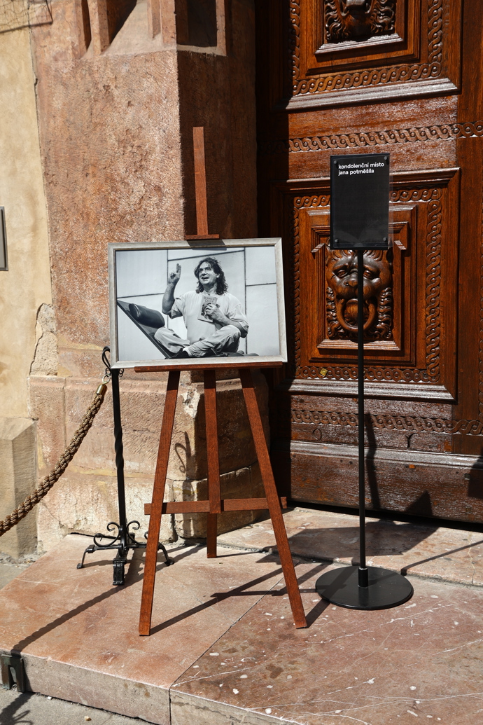 FOTO: Pohřeb Jana Potměšila. – stránka 50