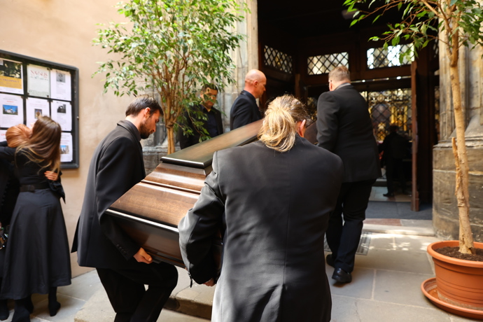 FOTO: Pohřeb Jana Potměšila. – stránka 46