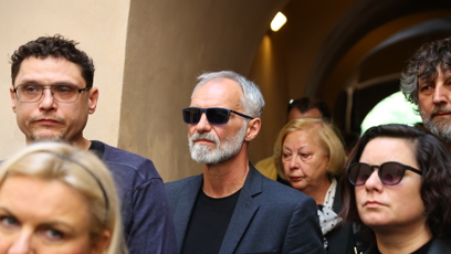 FOTO: Ivan Trojan dorazil na pohřeb Jana Potměšila.