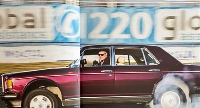 FOTO: Filip Turek ve vsém voze.