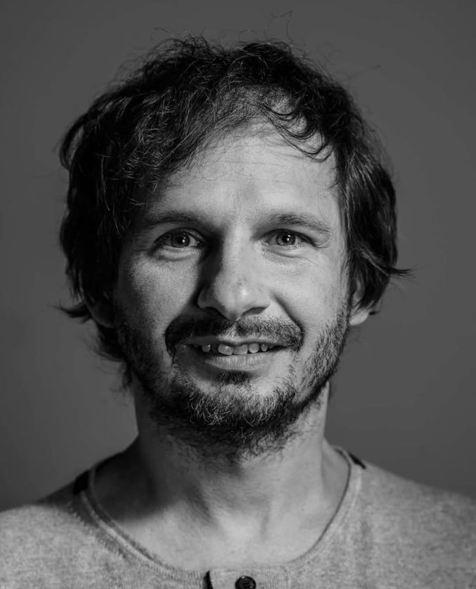 FOTO: Podle přání samotného Vládi by rozloučení nemělo být jen smutné a černé. – stránka 4