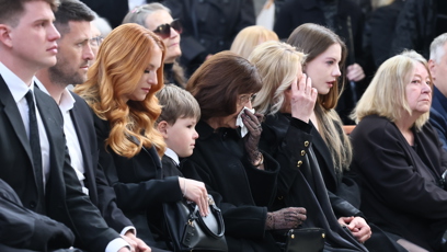 FOTO: Na pohřbu lidé neudrželi slzy.