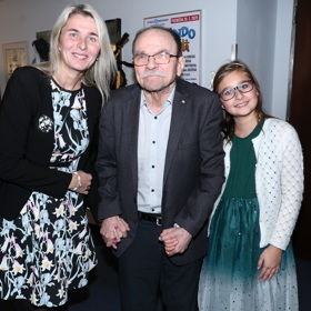 Jaroslav Uhlíř s dcerou a vnučkou