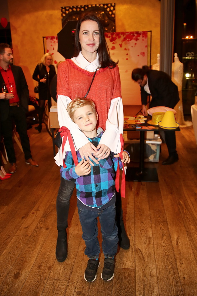 FOTO: Manželka Lukáše Langmajera, Lucie Langmajerová. – stránka 1