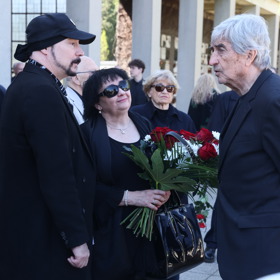 Bohuš Matuš na pohřbu Václava Hybše.