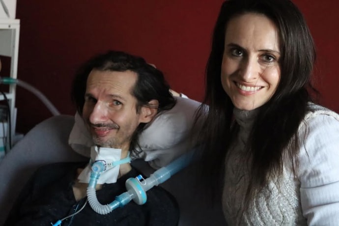 FOTO: Mikuláš bohužel zákeřný boj s ALS prohrál.