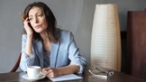 Laura (44): Mohla jsem se přetrhnout, abych byla dobrou matkou. Netušila jsem, že syn už dávno našel svou autoritu jinde
