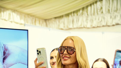 FOTO: Simona Krainová si svou akci užívala.
