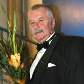 Ladislav Potměšil byl oblíbený český herec a dabér.