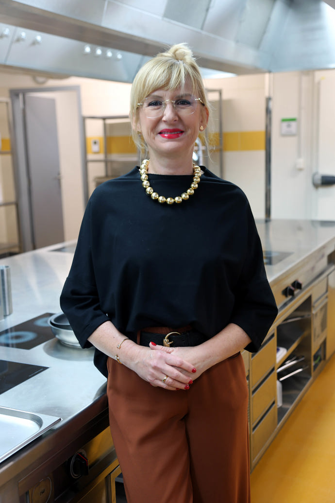 FOTO: Krásná Štěpánka Duchková. – stránka 6