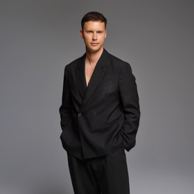 Moderátor Petr Havránek.