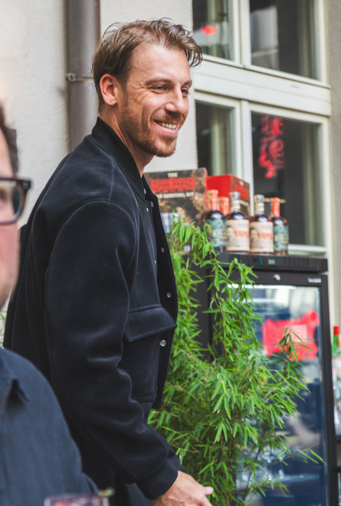 FOTO: Se značkou Don Papa spolupracuje Martin Prágr. – stránka 6