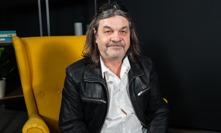 Extra host Robert Kozler 03