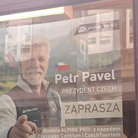 Petr Pavel na plakátu v polském Těšíně.