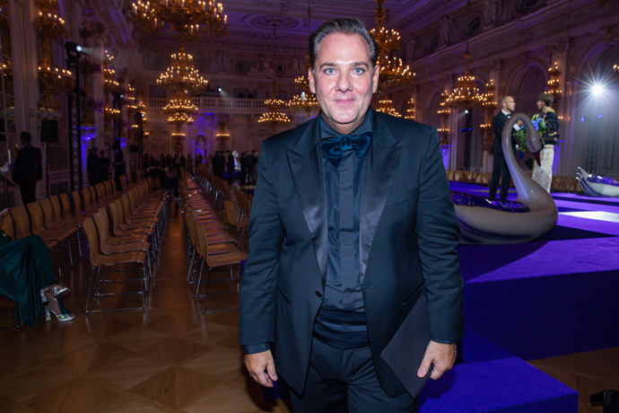 FOTO: Ředitel soutěže Elite Model Look pro ČR a SR Saša Jány. – stránka 2