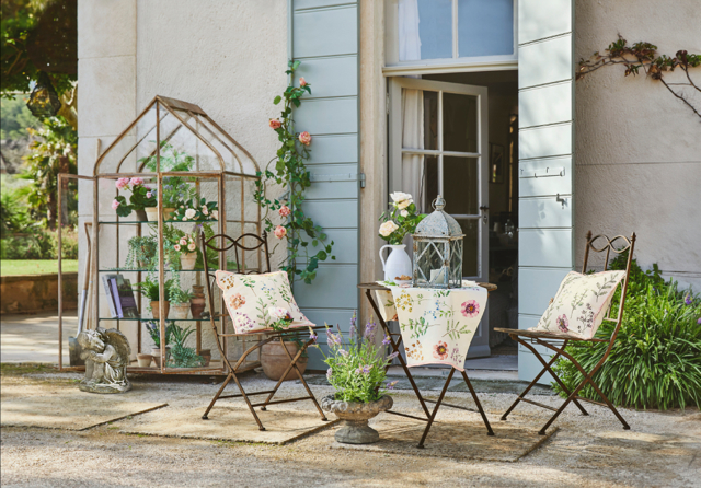 VYTVOŘTE SI SVŮJ VYSNĚNÝ DOMOV: inspirace pro interiér, balkon i zahradu