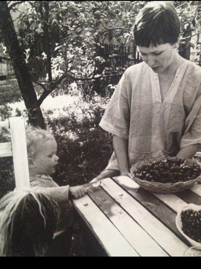 FOTO: Aňa Geislerová sdílela fotky z dětství. – stránka 1
