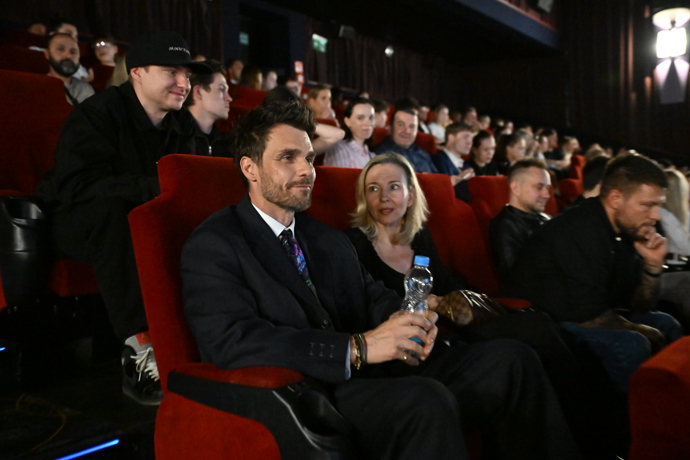 FOTO: Leoš Mareš nemohl na premiéře chybět.
